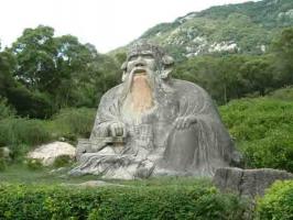 Kaiyuan Temple Statue