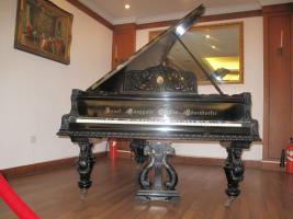 Piano Museum Trip