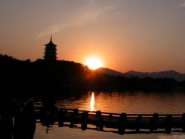 Leifeng Pagoda Dawn