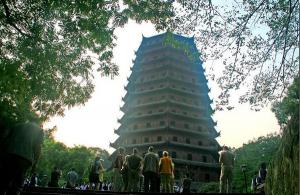 Pagoda of Six Harmonies Tour