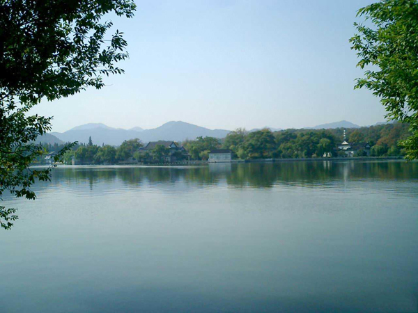 Quiet Qiandao Lake 