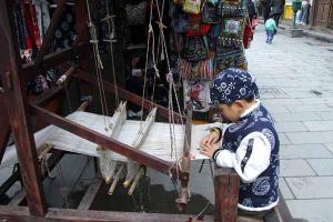 Qinghefang Ancient Street Weaving