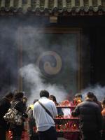 Qingyanggong Palace offer incense to Buddha