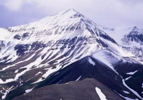 Xiling Snow Mountain Ice Peak