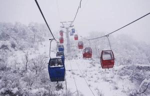 Xiling Snow Mountain Cable Car