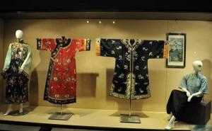 Suzhou Silk Museum Ancient Silk Clothes 