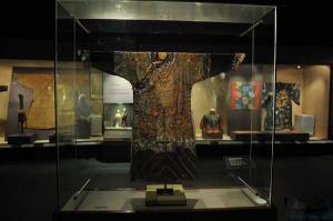 Suzhou Silk Museum Imperial Robe Display