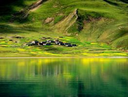 Tibet Lake
