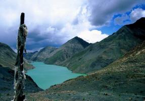 Tibet Yamzho Lake