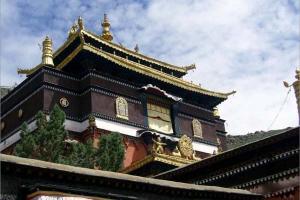 Tashilhunpo Monastery in Tibet
