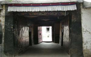 Inside Tashilhunpo Monastery 
