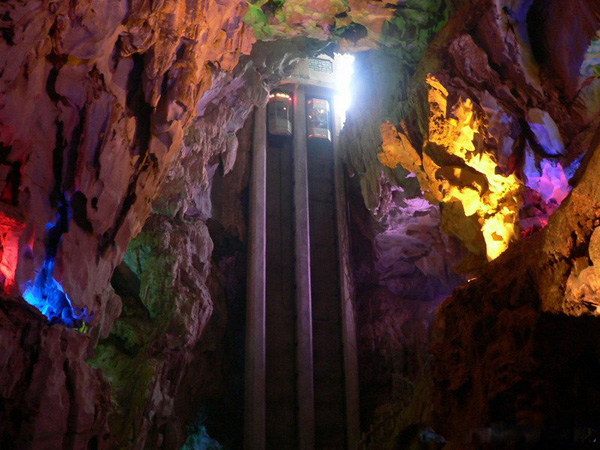 Guilin Crown Cave Scenic Area