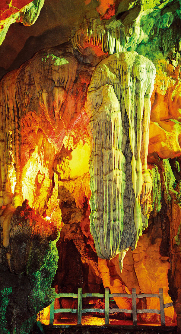 China Guilin Guanyan Cave