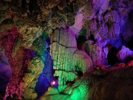 Yangshuo Guanyan Cave