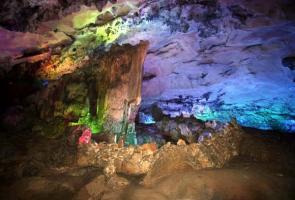 Guilin Yangshuo Crown Cave