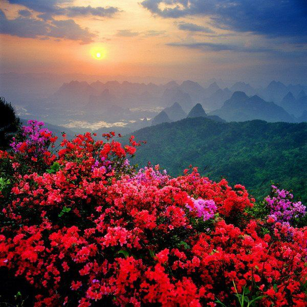 Guilin Yao Mountain Landscape