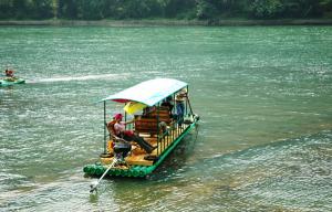 Yangshuo Li River Bamboo Raft Trip