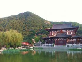 Huaqing Pool View