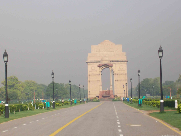 India Gate from Far