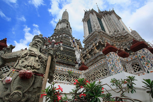 Wat Arun Scene