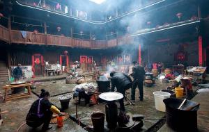 Hekeng Tulou China Travel