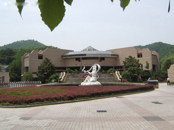 China National Silk Museum Scene