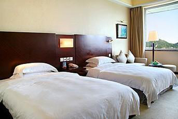 Guilin Lijiang Waterfall Hotel