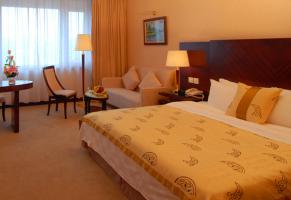 Guilin Lijiang Waterfall Hotel