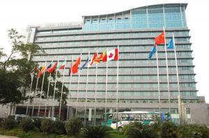 Guilin Lijiang Waterfall Hotel