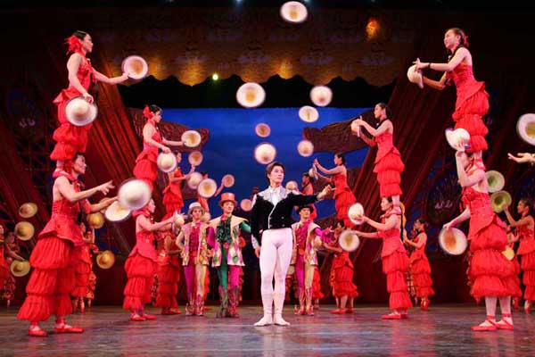 Shanghai Acrobatics Show Wonderful Sight