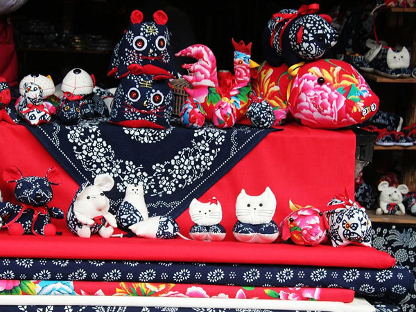 Chengdu Huanglongxi Old Town Handicrafts