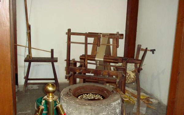 Suzhou Silk Museum Wooden Shuttle