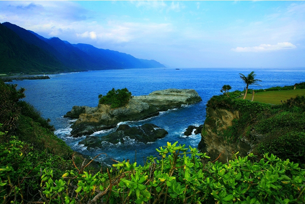 Hai-An Mountain Range Landscape