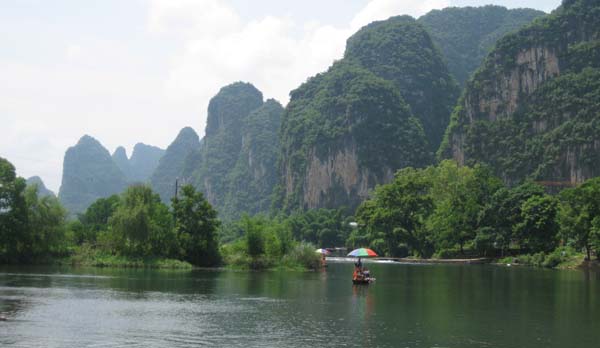 Guilin Li River Bamboo Rafting