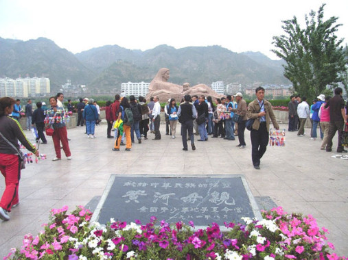 Yellow River Mother Statue Lanzhou