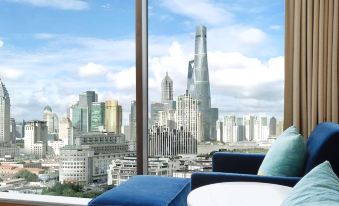 Renaissance Shanghai Yu Garden Hotel on the Bund by Nanjing Road