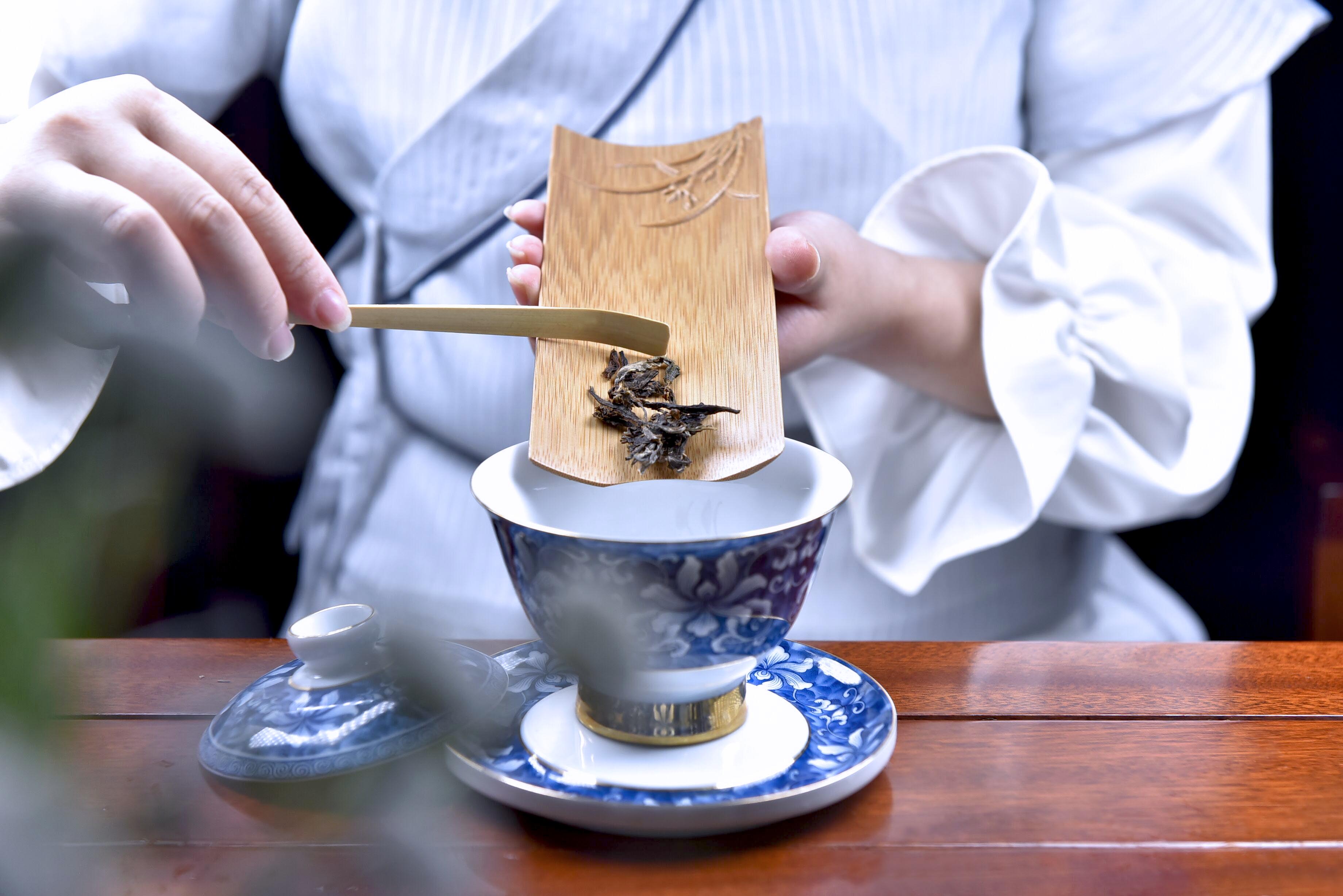 Craftsmanship: From Leaf to Legendary Pu’er
