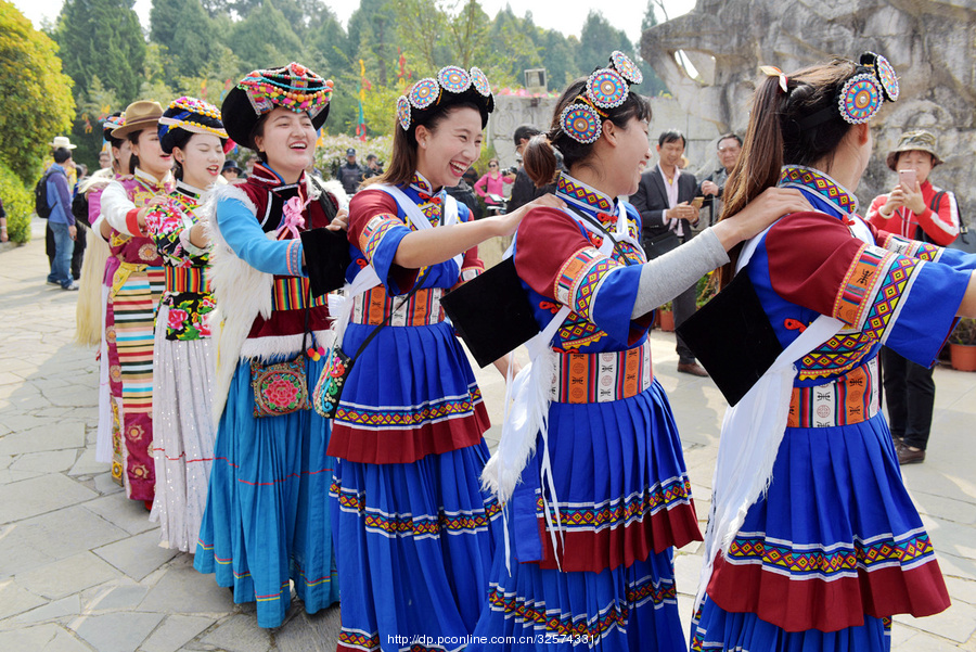 Naxi minority culture & features