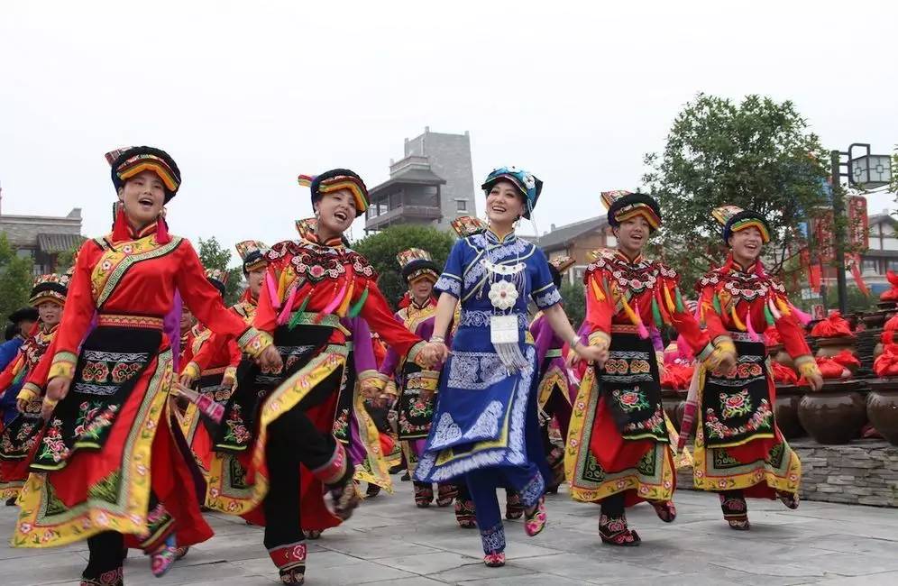  Qiang minority culture & features