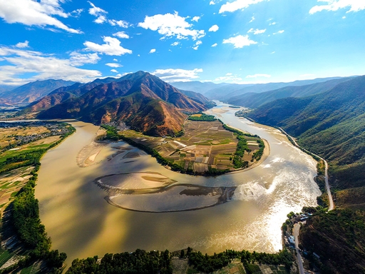 First Bend of the Yangtze River