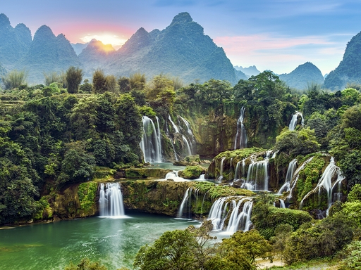 Detian Transnational Waterfall